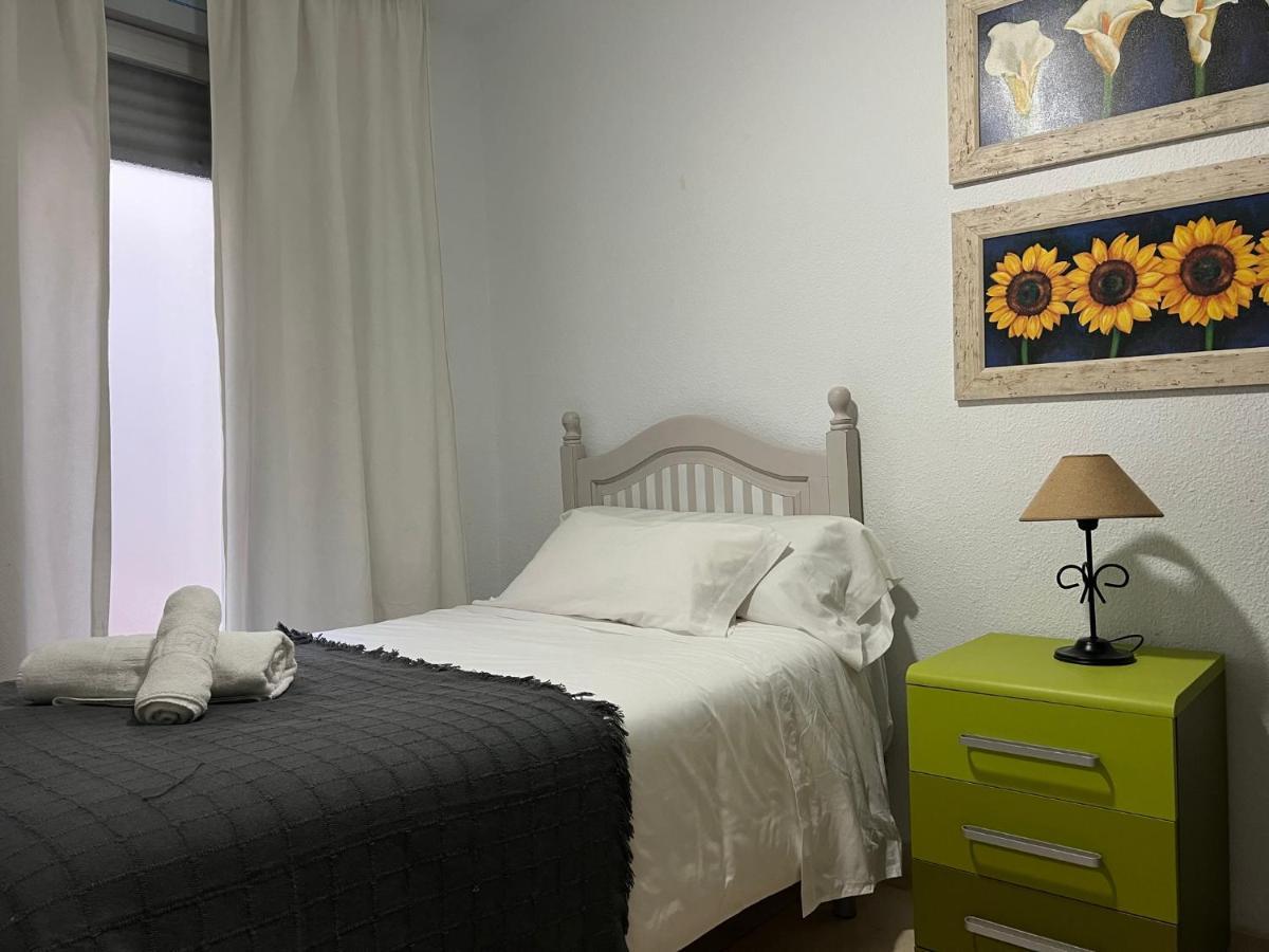 Apartamento La Torre Con Parking Gratuito Lejlighed Córdoba Eksteriør billede